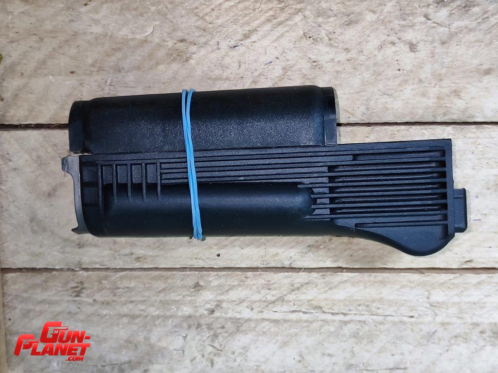  kalashnikov guardamano delantero 