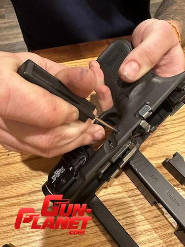 Kit Herramienta Desarme Guion Glock + Punzon Mira Pistola