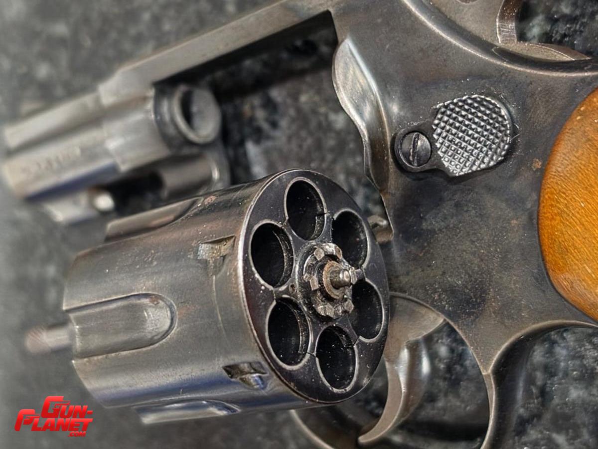 Taurus Modelo 82 38 Special 