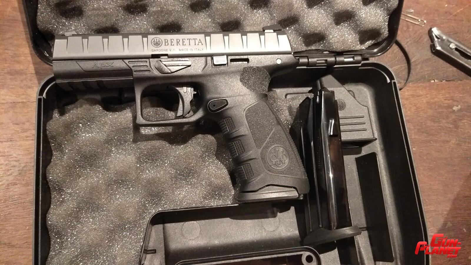 Beretta APX 