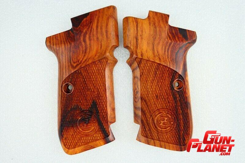 CZ CZ83 cachas de madera