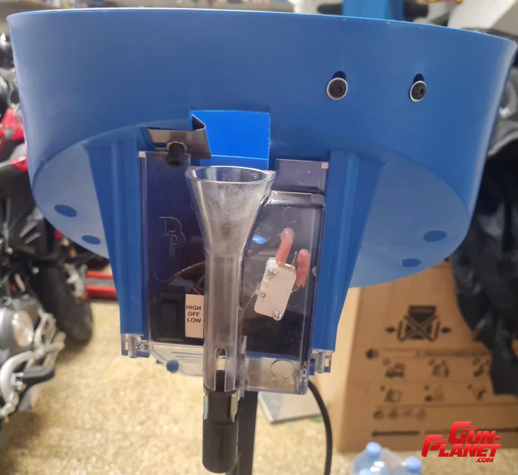 Dillon Case feeder (alimentador de vainas) 220 volts