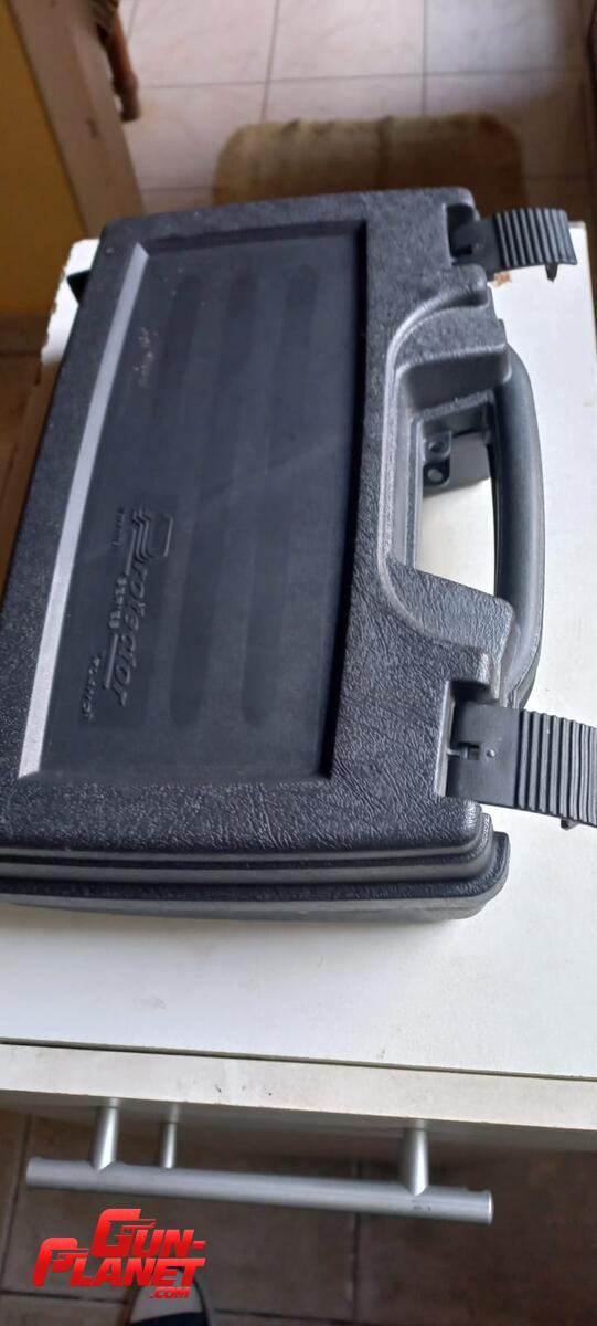 Taurus 83
