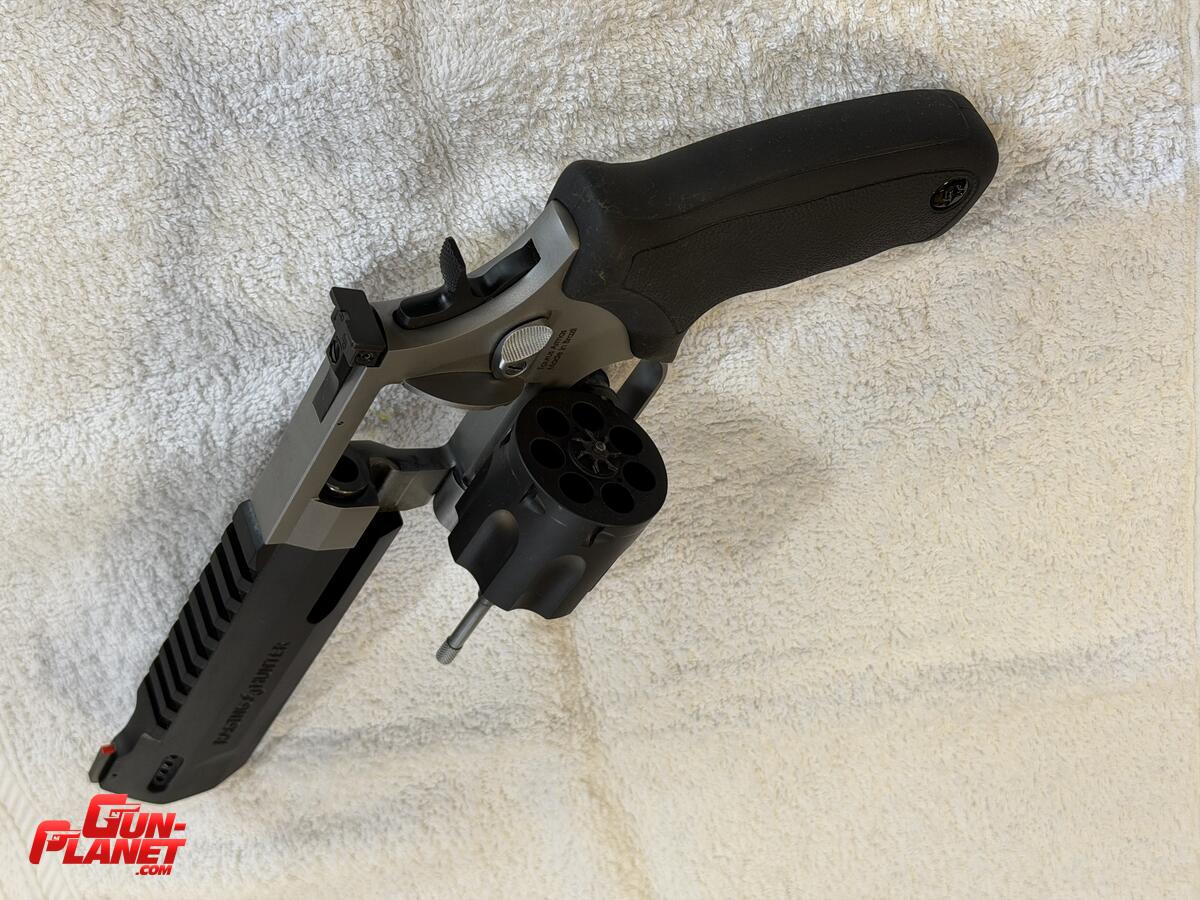 Taurus Raging Hunter 