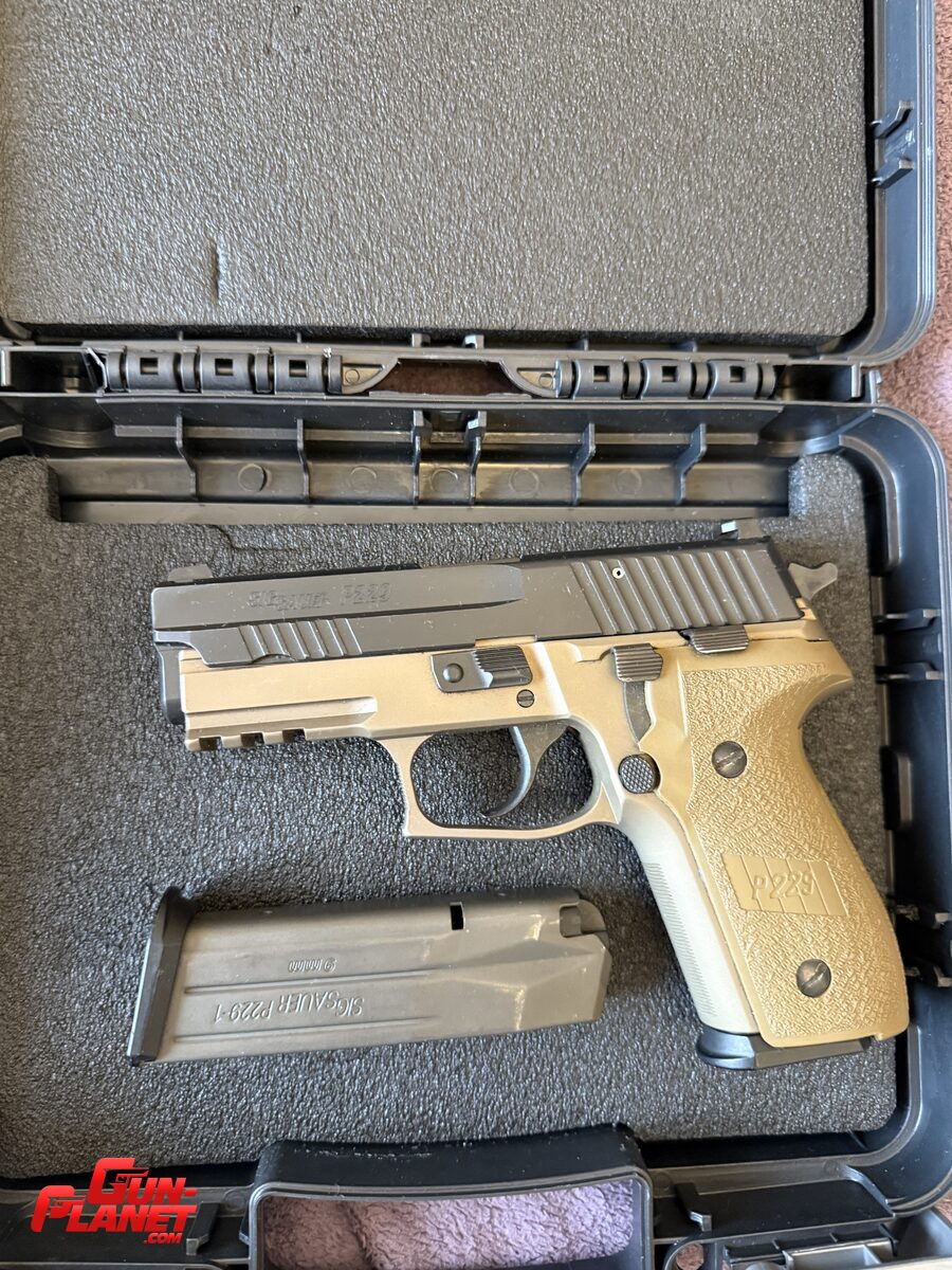 Sig Sauer P229 Combat