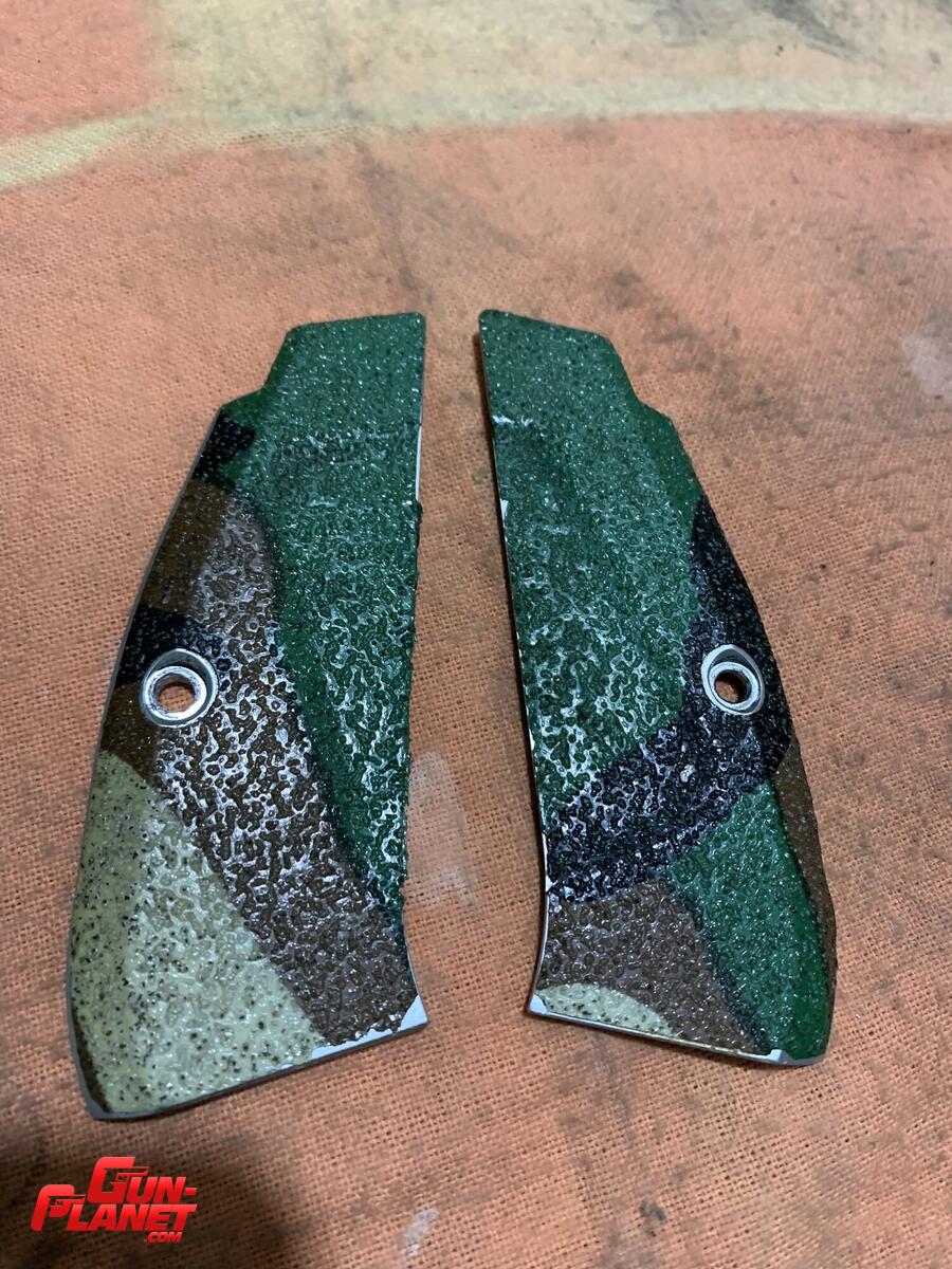 CZ Cachas Shadow