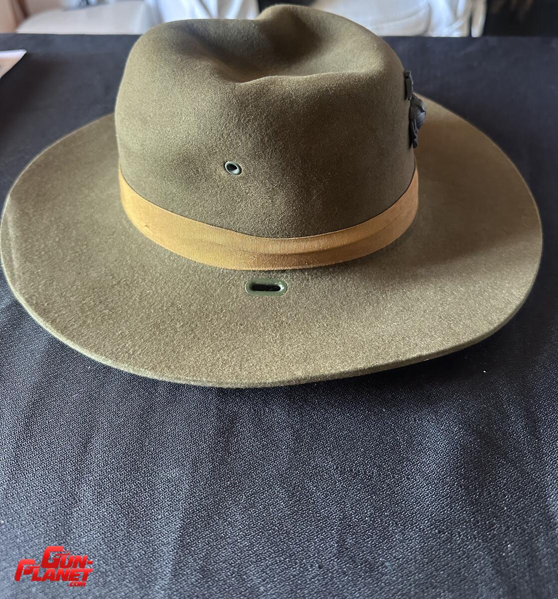  GORRA DRILL INSTRUCTOR  USMC 4  PUNTAS  VERDE OLIVA FIELTRO ,TALLE 6 5/8 EPOCA GUERRA DE VIETNAM