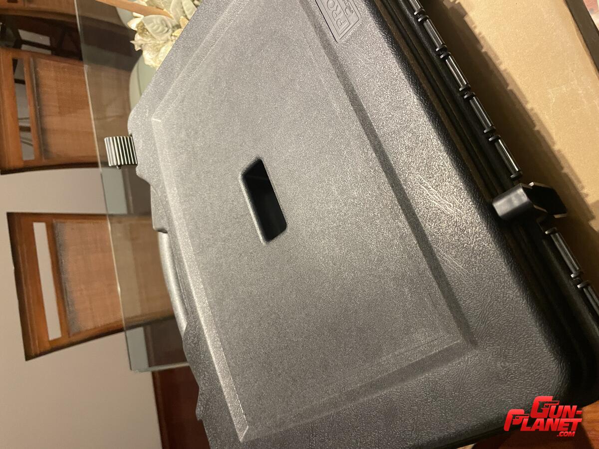 Plano Pro Max estuche para dos armas cortas