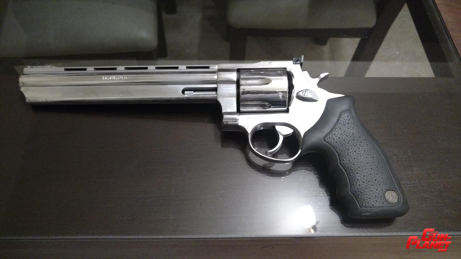 Taurus Mod. 444 cal 44 magnum