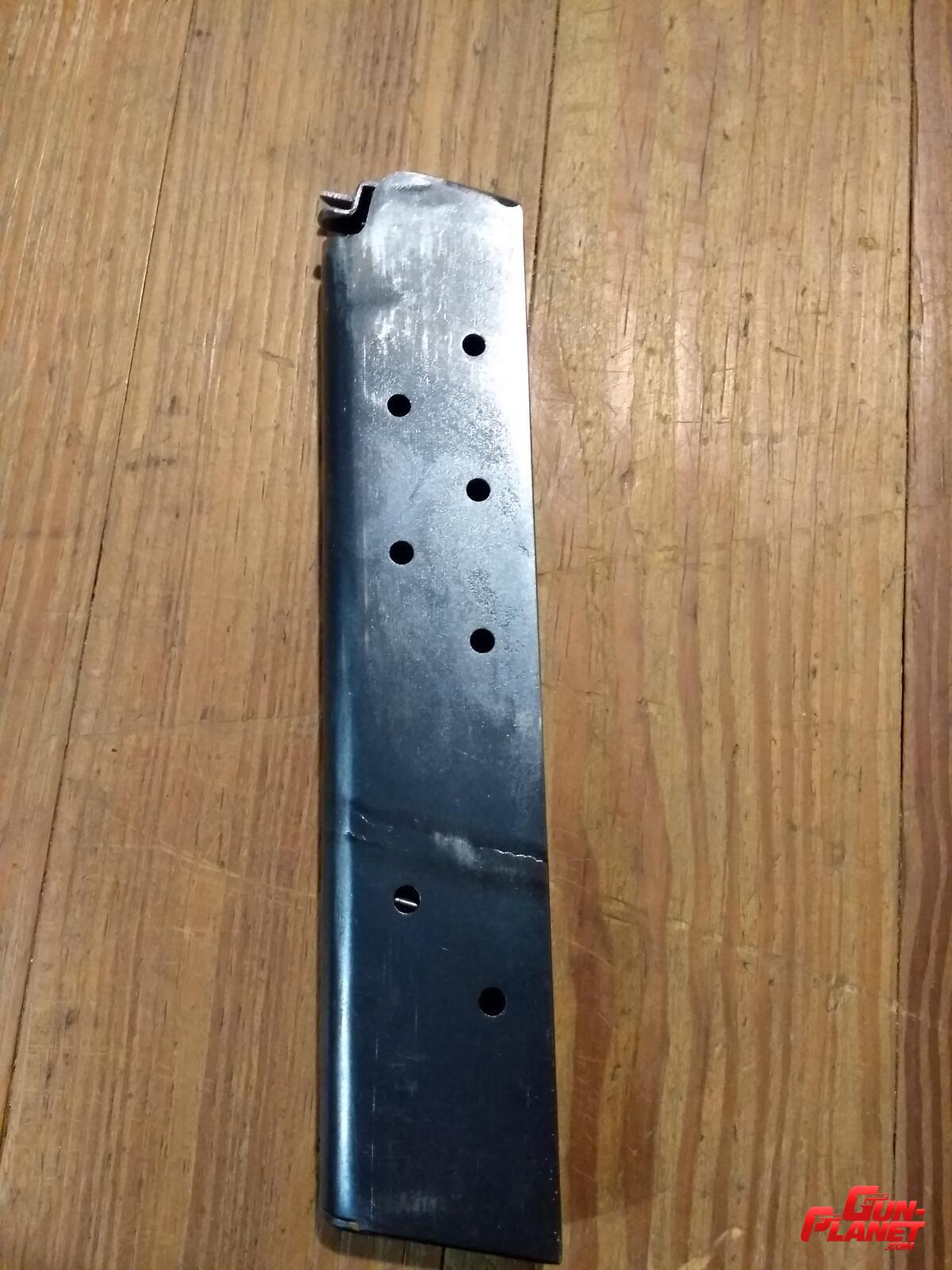 Ballester Molina  y 1911 cargador de 10 tiros