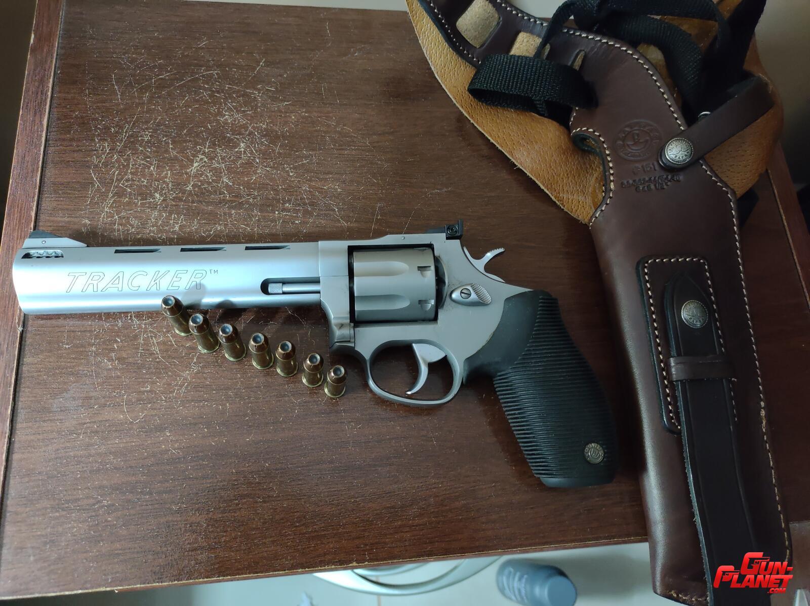 Taurus Tracker 627 cal 357 Magnum