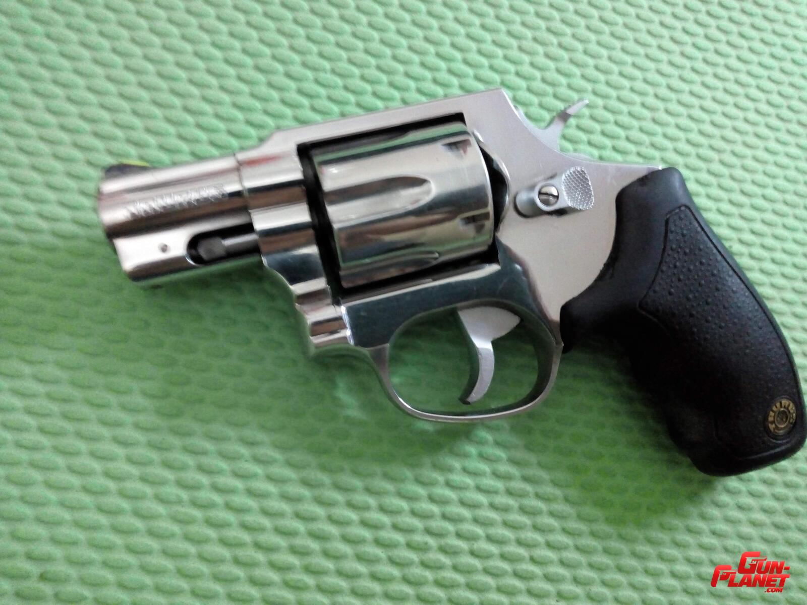 Taurus 606 CALIBRE 357 MAGNUM