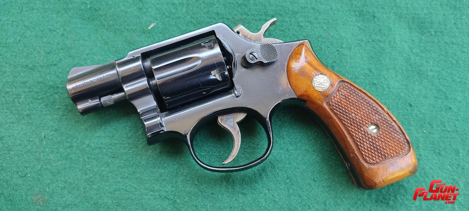 Smith & Wesson 10 round butt cal 38 Special