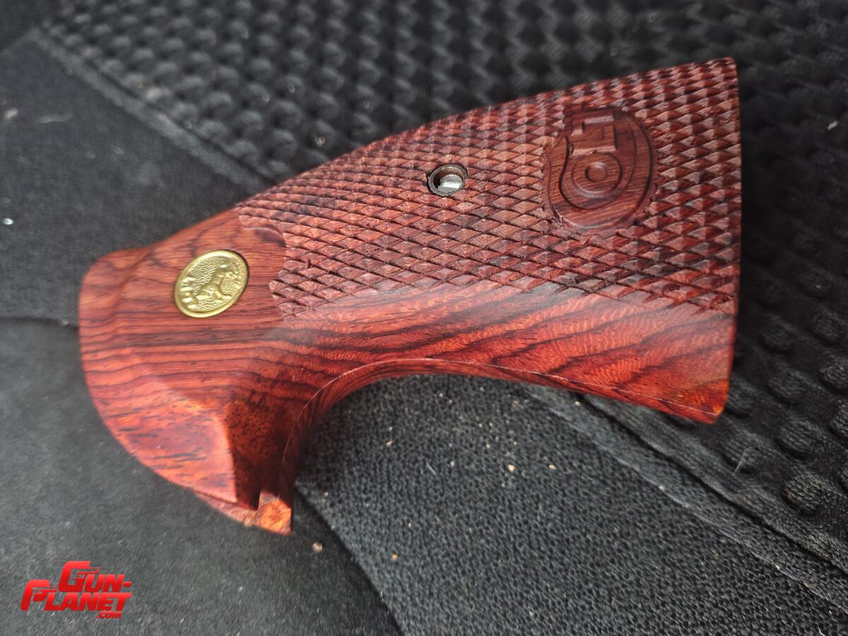 Colt cachas madera exotica colt python 