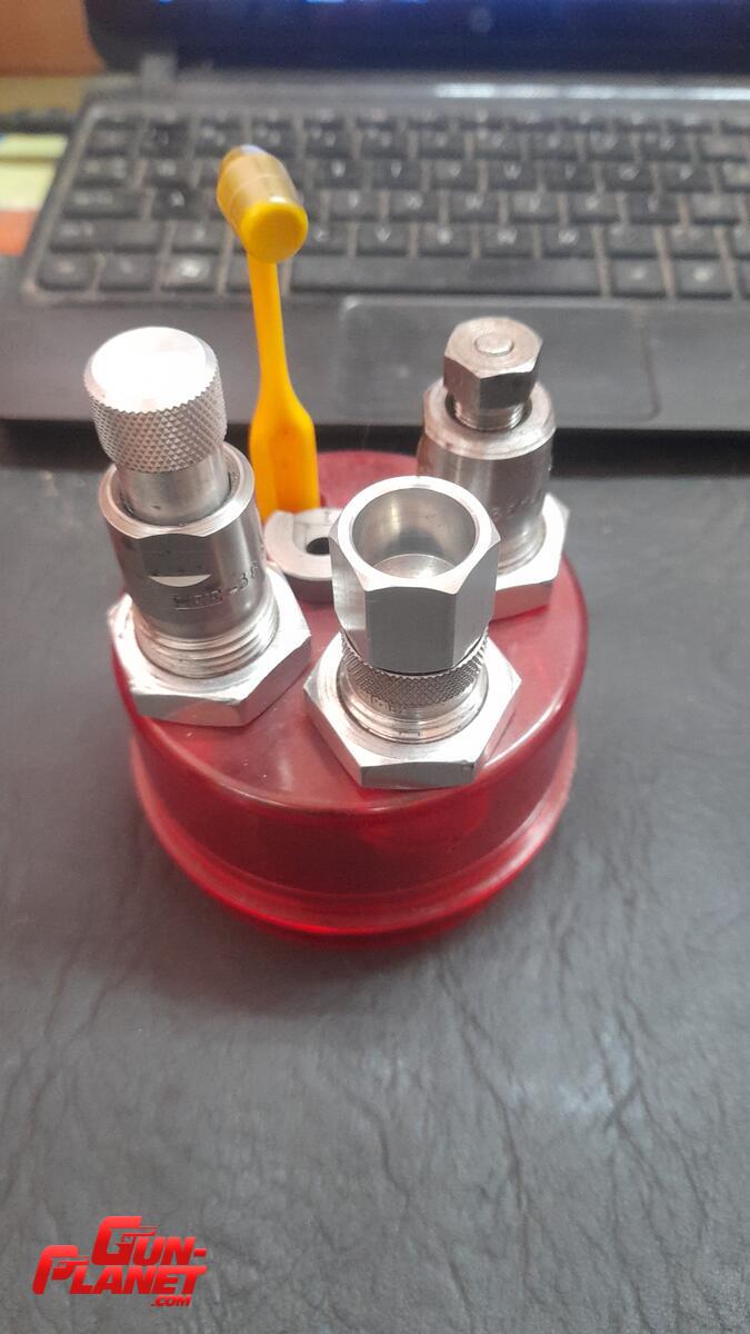Lee dies cal 38 / 357 de tres cuerpos + shell holde #v90510