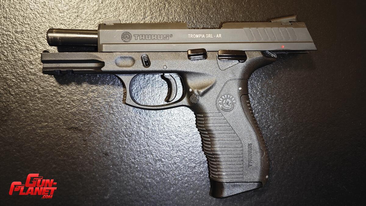 Taurus PT 809