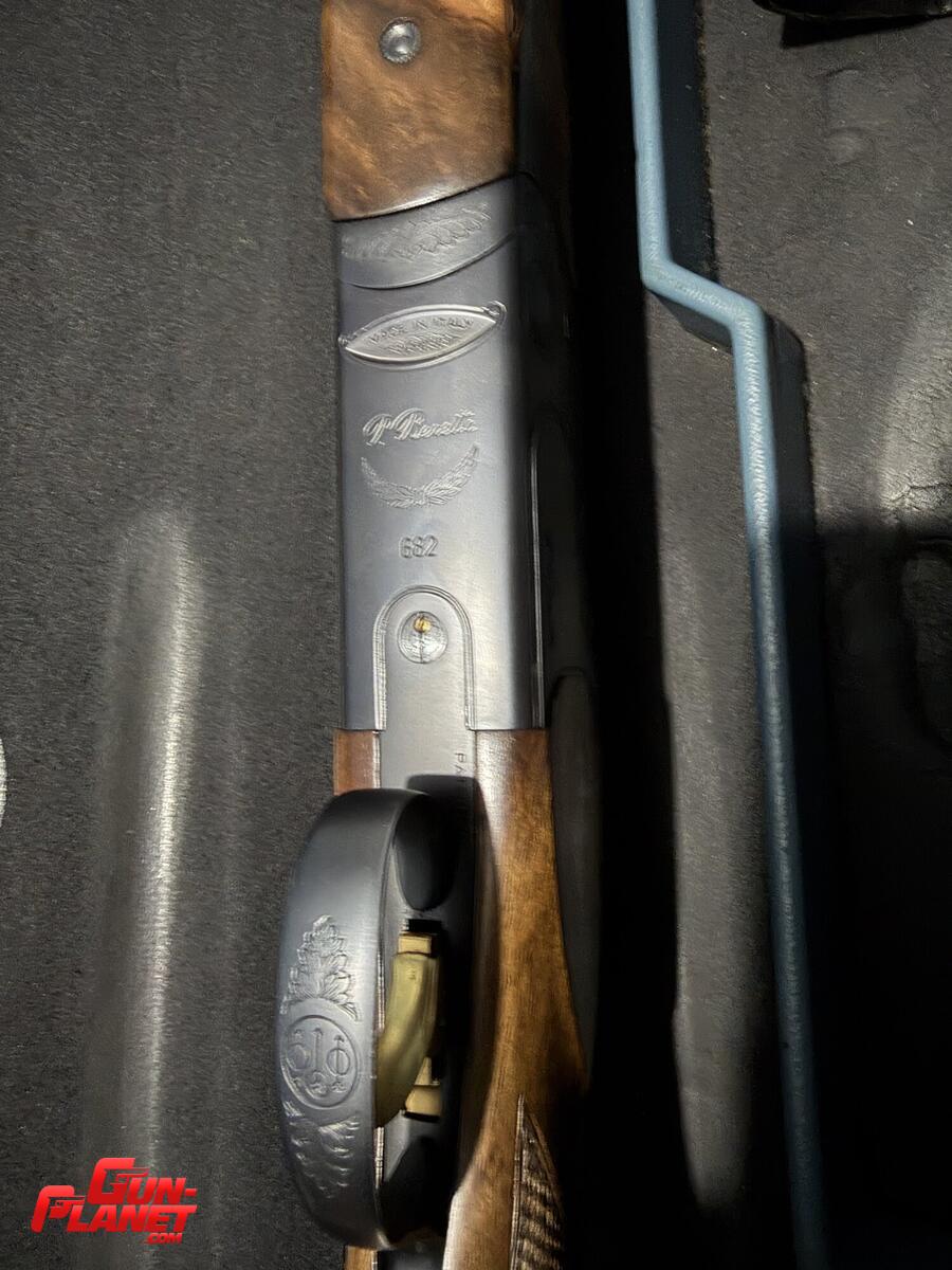 Beretta 682 Black