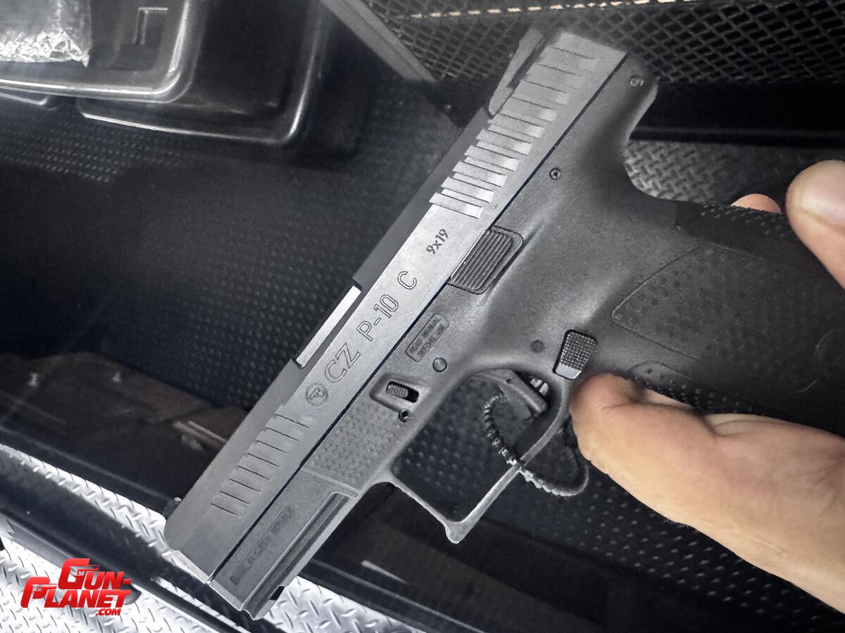 CZ P-10 C A ESTRENAR