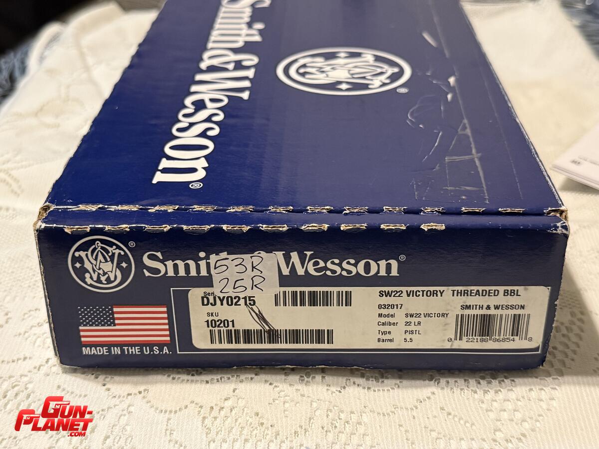 Smith & Wesson Victory 22LR INOX
