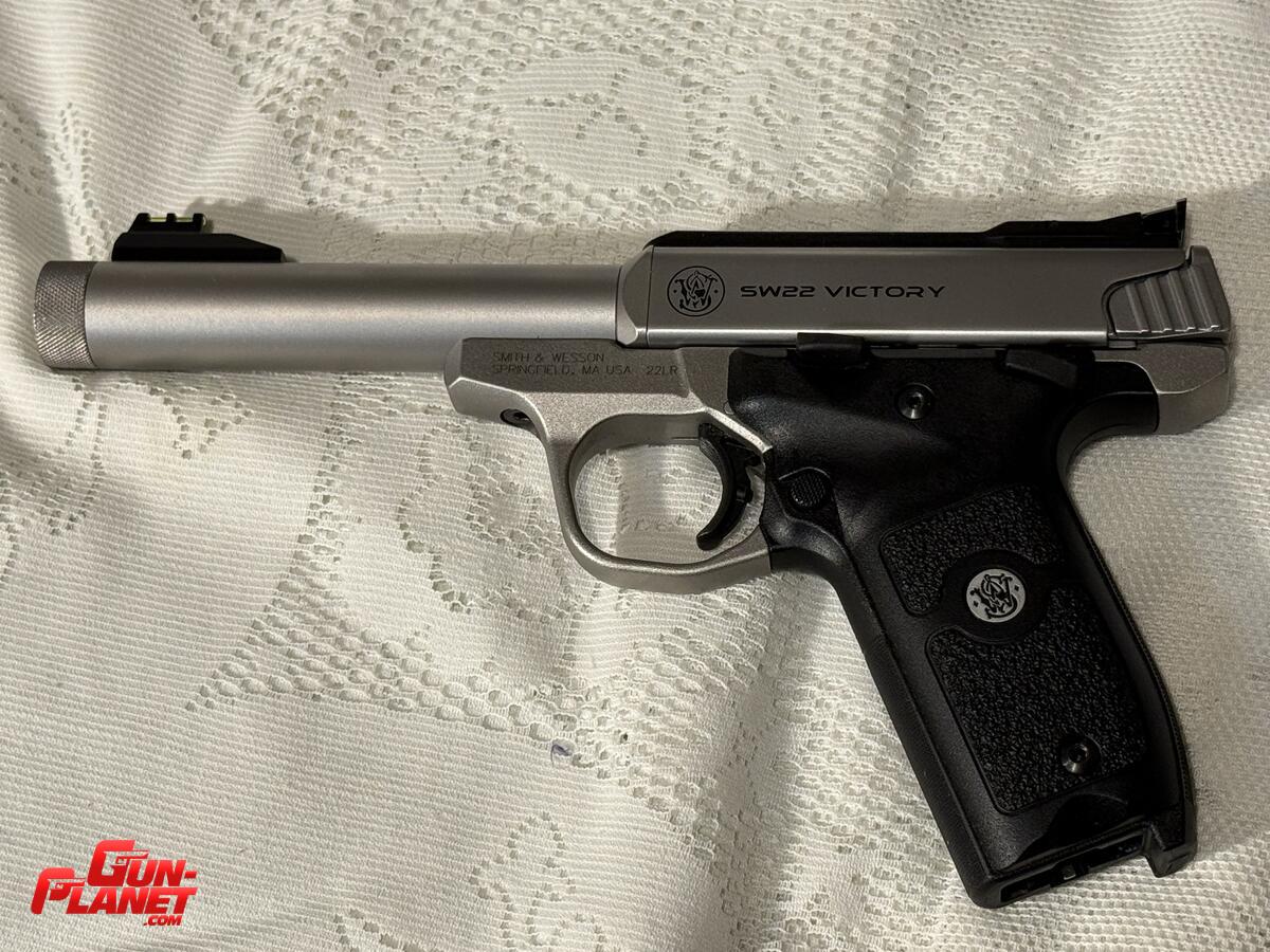 Smith & Wesson Victory 22LR INOX