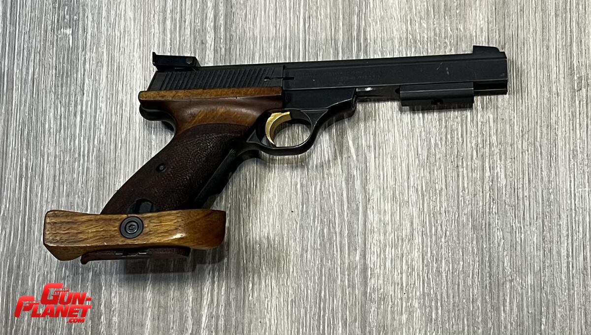 Browning Internacional II Cal: 22 LR