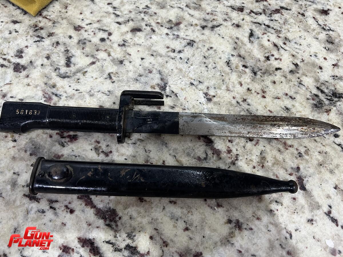  Bayoneta de fal