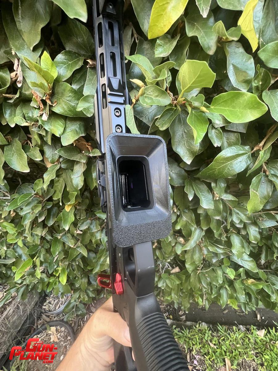  Embudo magwell para Sibian SA09 (de cargadores de Scorpion)