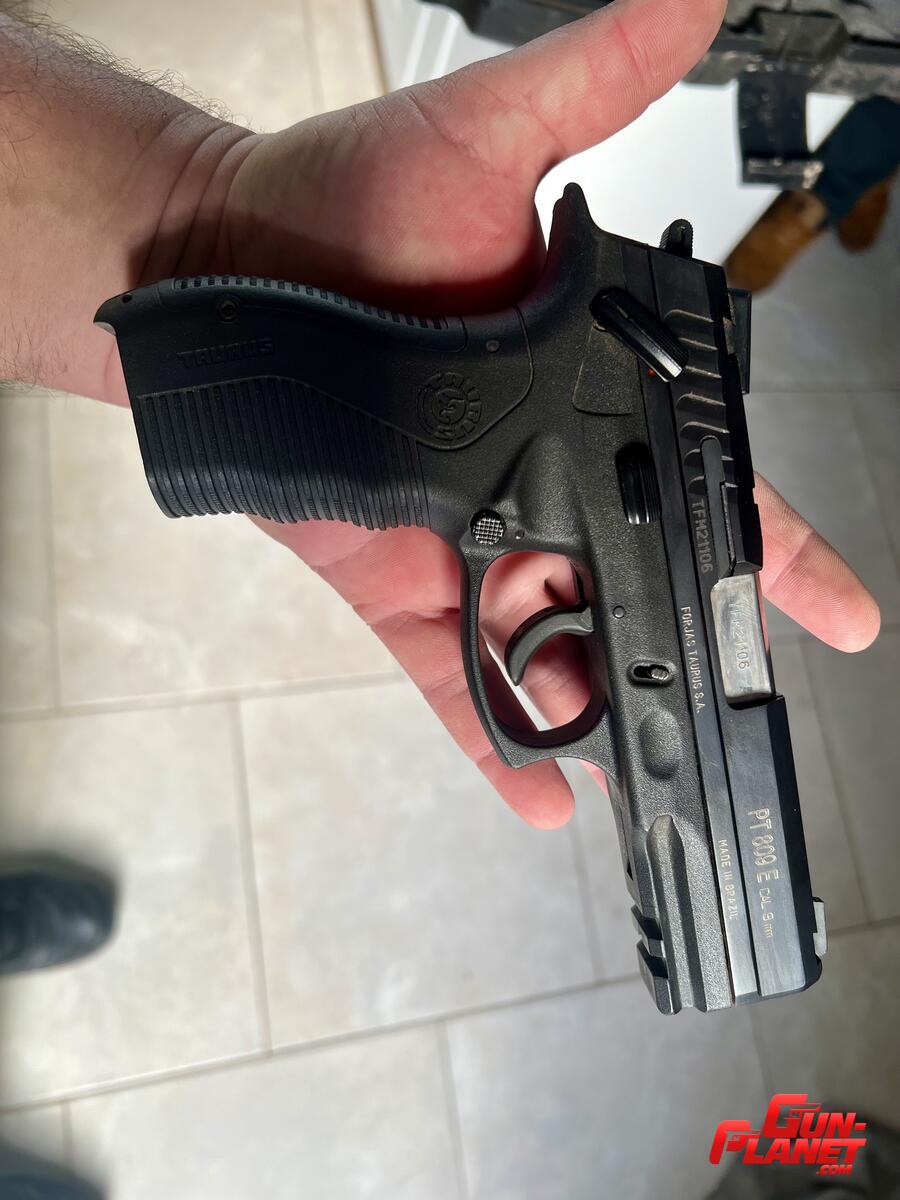 Taurus Pt809 