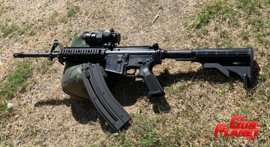 Walther Colt M4 cal 22 LR con tres cargadores 