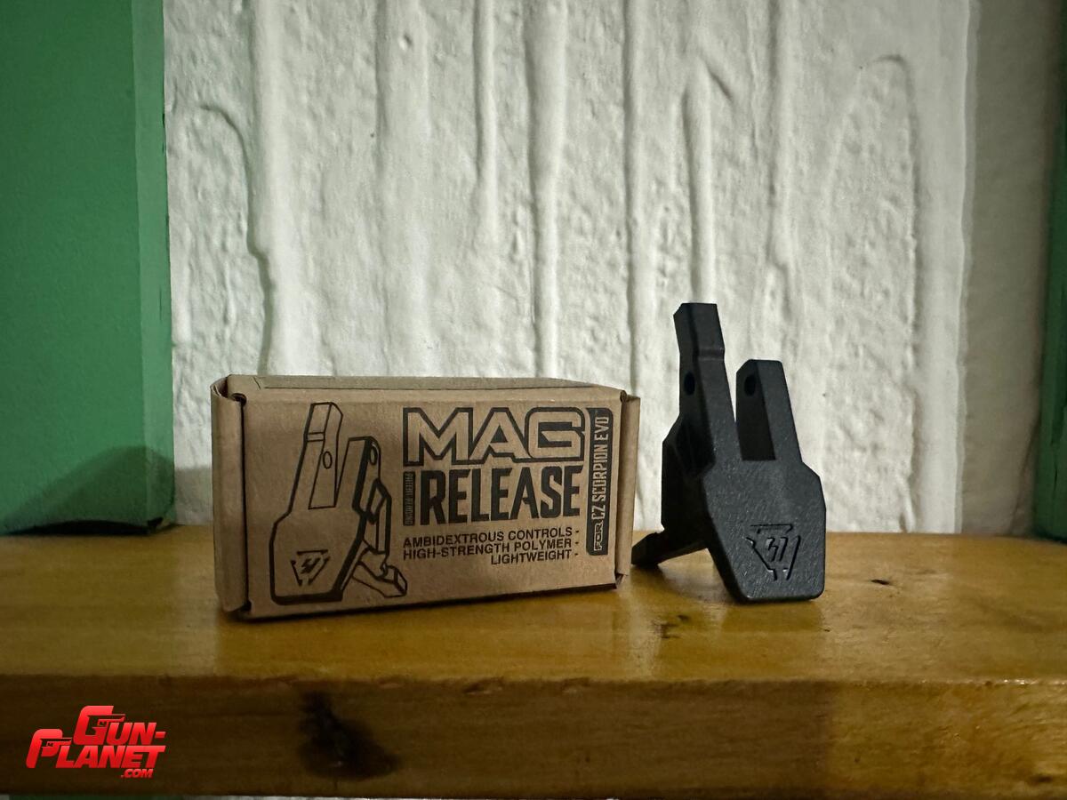 Strike Industries reten de cargador cz evo 