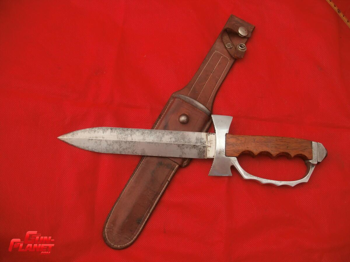  Cuchillo de paracaidista