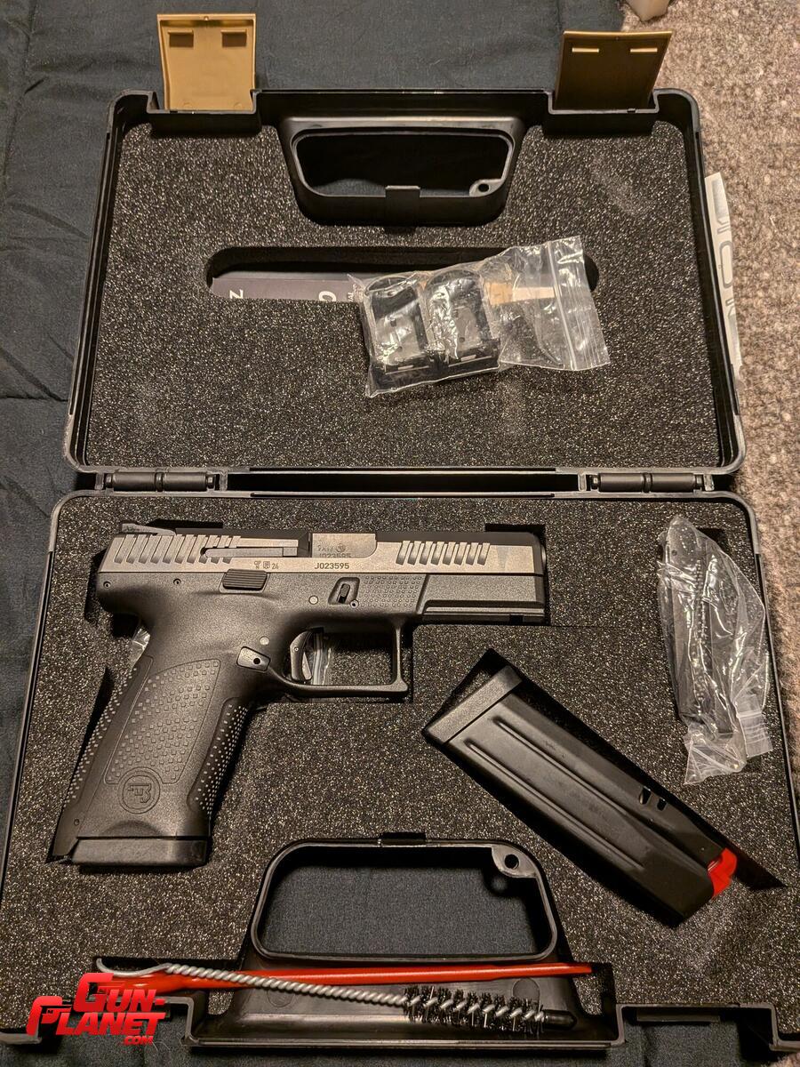 CZ P10C