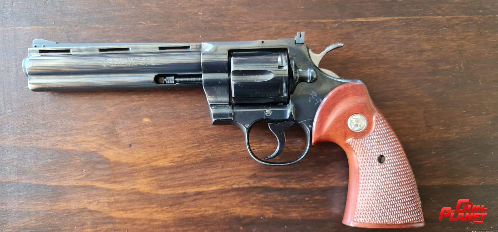 Colt Python 357 magnum pavon de 6 pulgadas