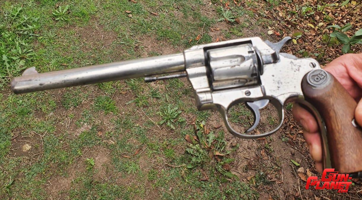 Colt New Service calibre 44-40 y juego de dies