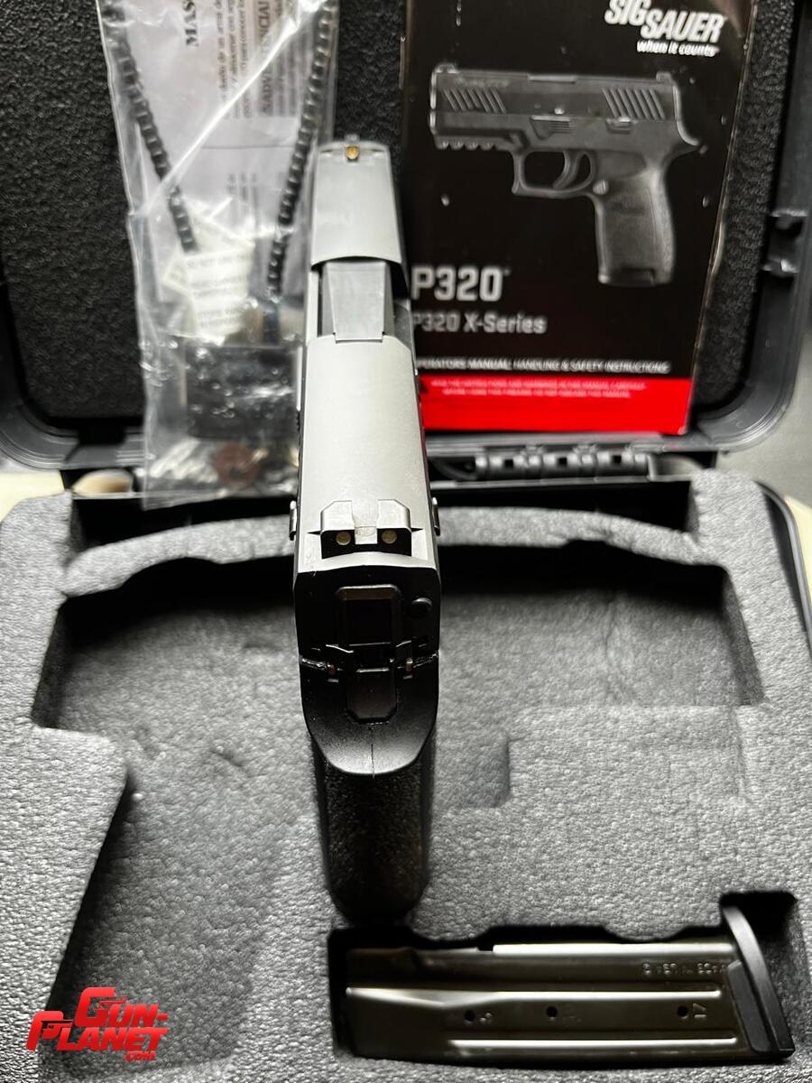 Sig Sauer P320 carry 