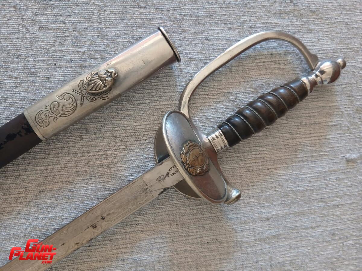   ESPADA DE POLICIA MODELO 1908 - OFICIAL SUBALTERNO / “W. R. KIRSCHBAUM - SOLINGEN”  