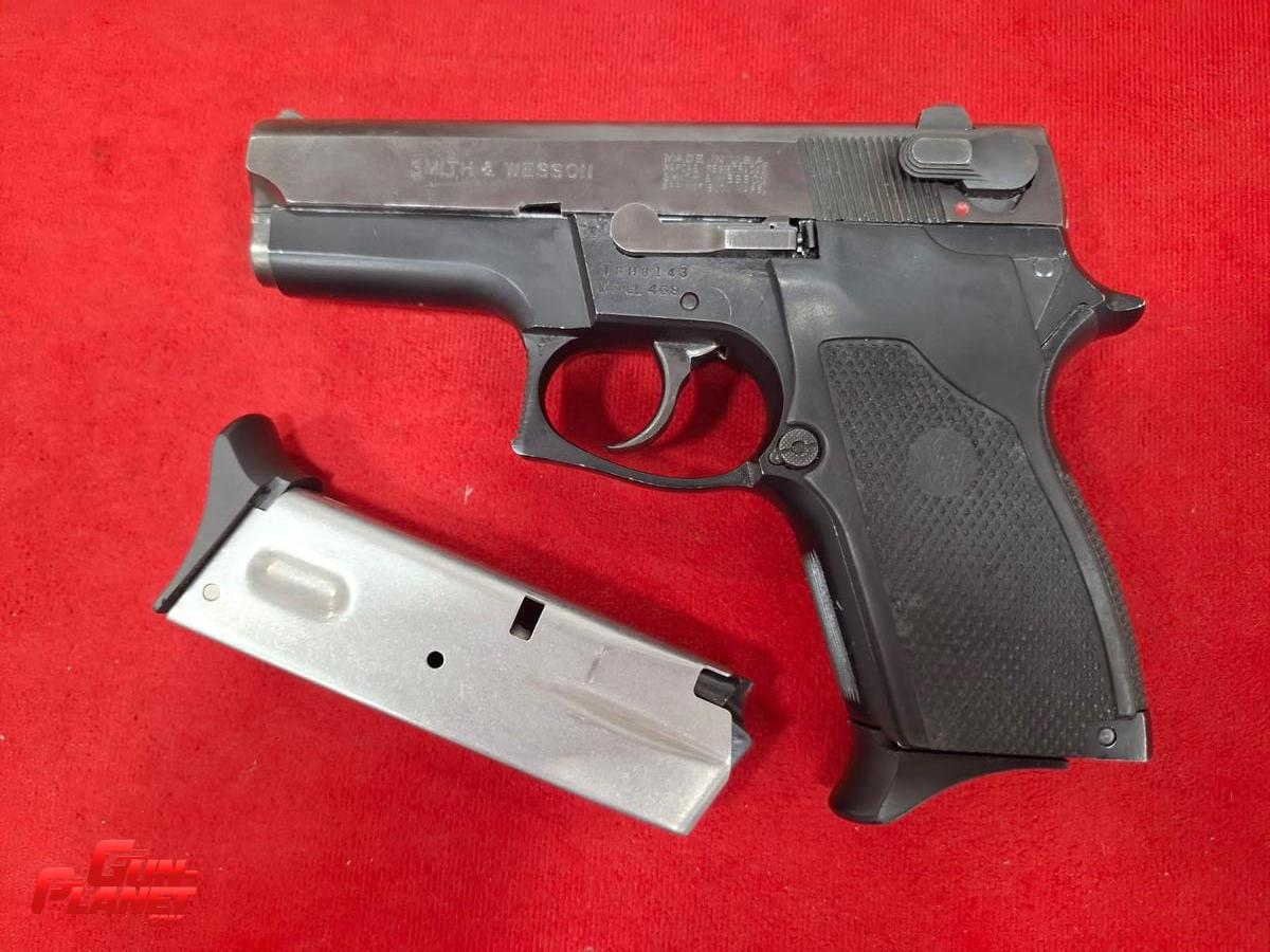 Smith & Wesson 469
