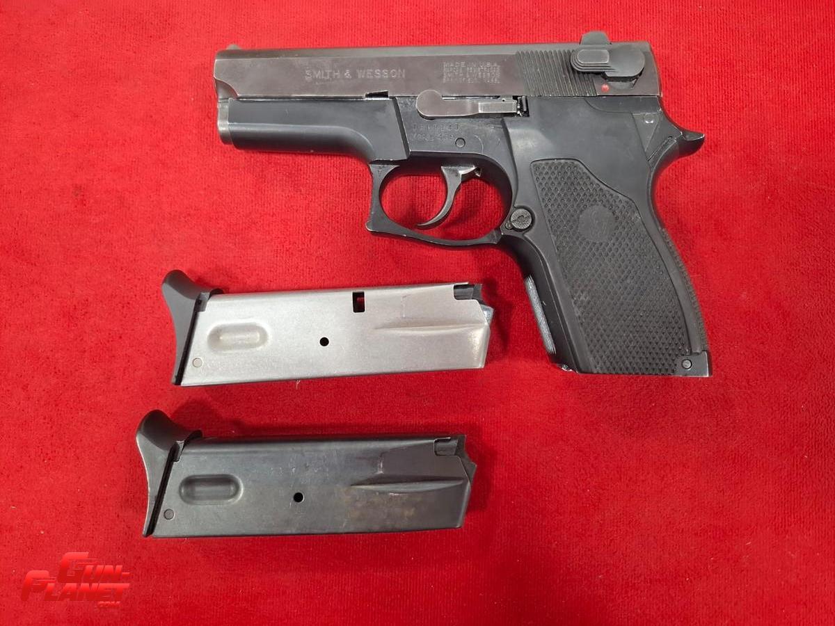 Smith & Wesson 469