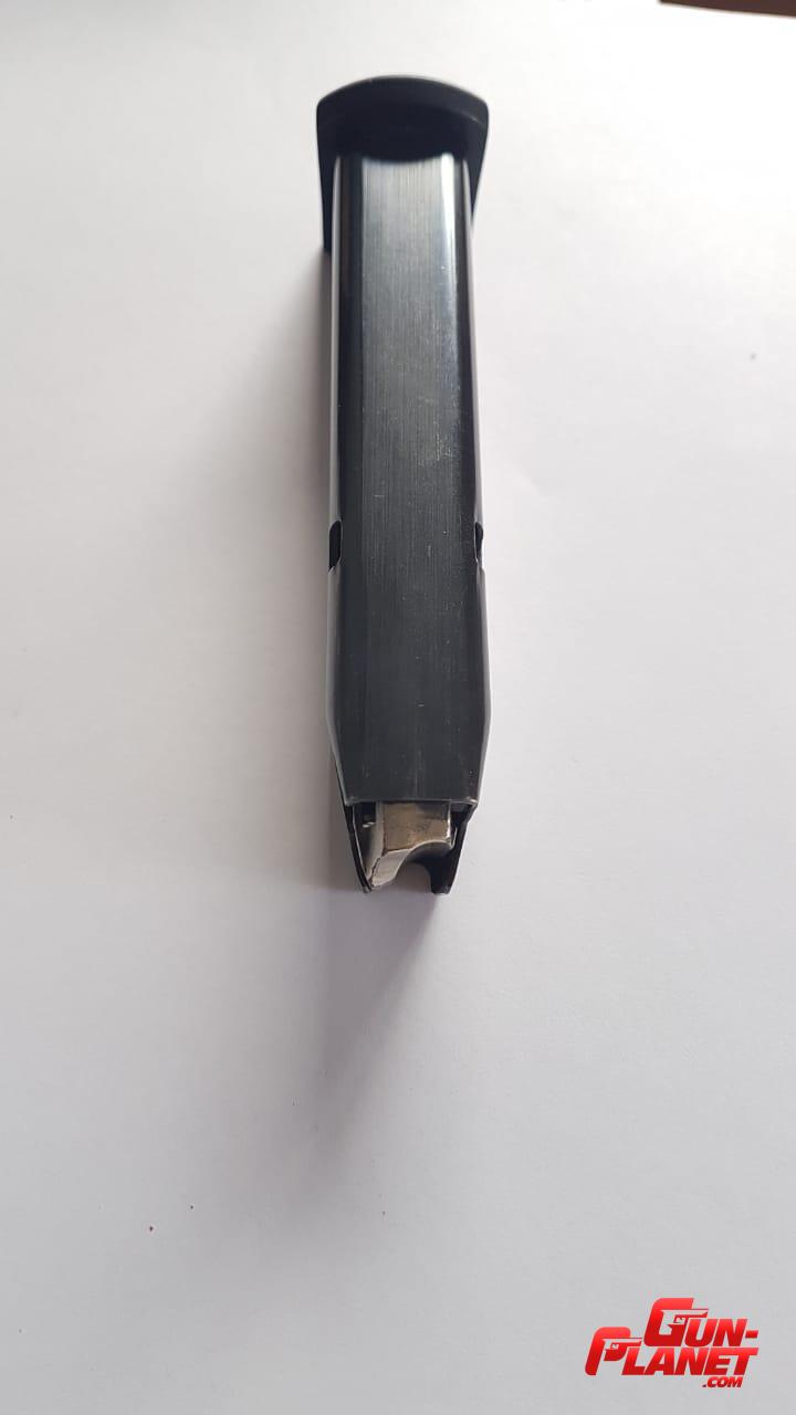 Bersa cargador 9 MM de 17 disparos impecable