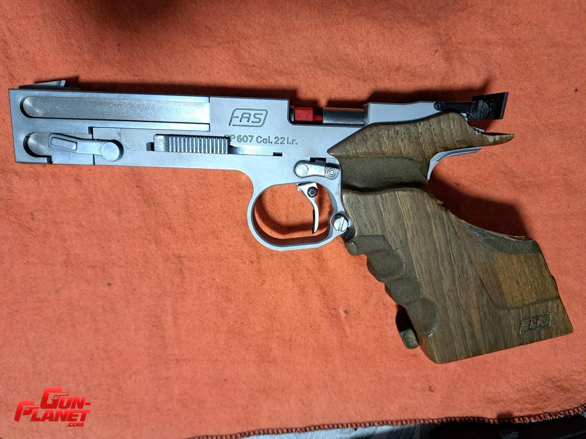 Domino FAS 607 